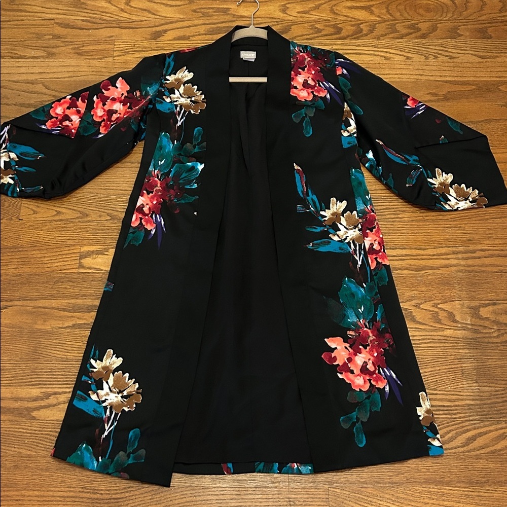 Chico's Kimono Dark Black Floral Tulip Sleeve Evening Drama Duster Size 00 - Picture 8 of 10